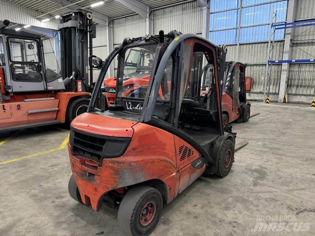Linde H30D-02 Дизельні навантажувачі
