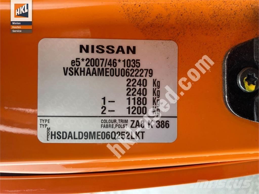 Nissan e-NV200 Панельні фургони
