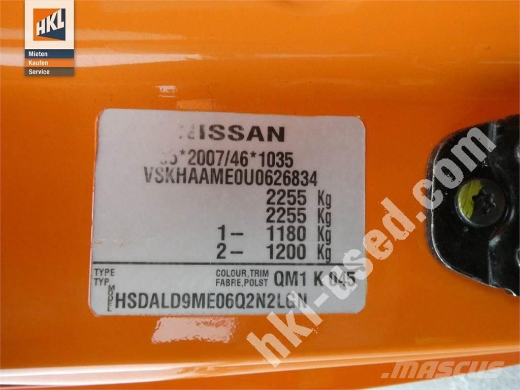 Nissan e-NV200 Панельні фургони
