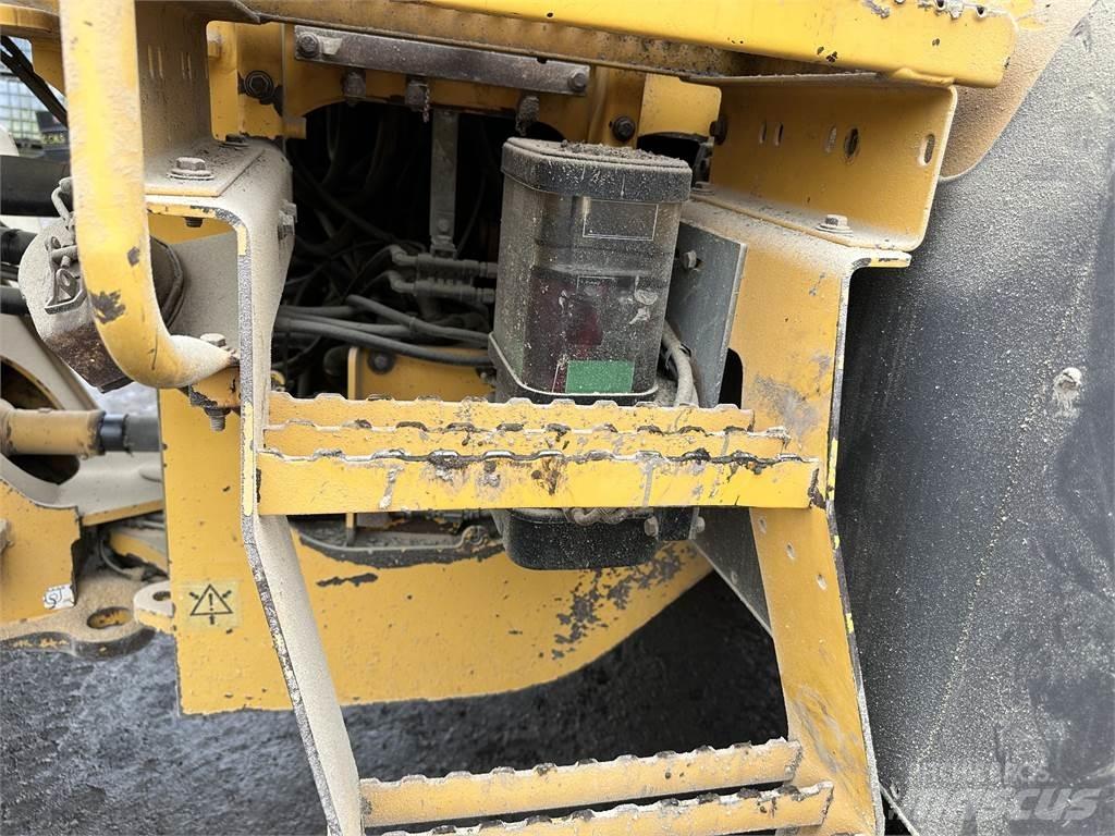 Volvo L110F Фронтальні навантажувачі