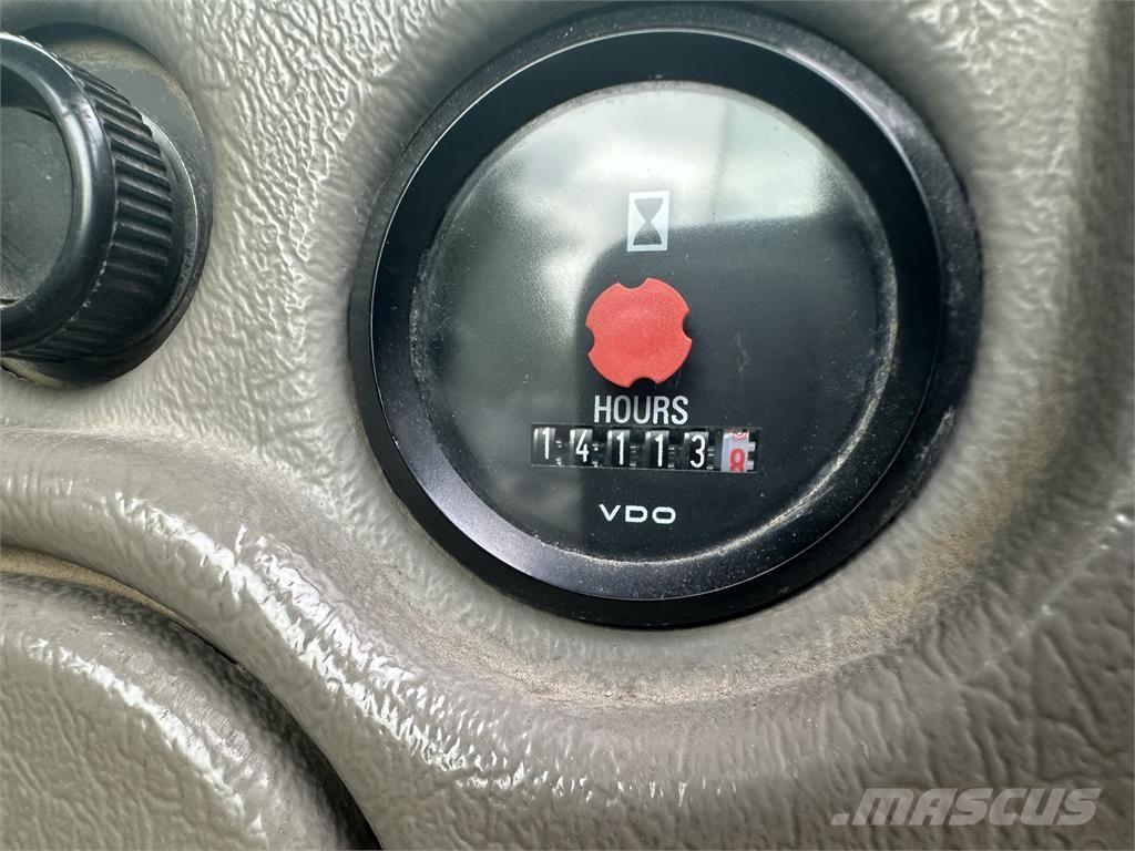 Volvo L120F Фронтальні навантажувачі