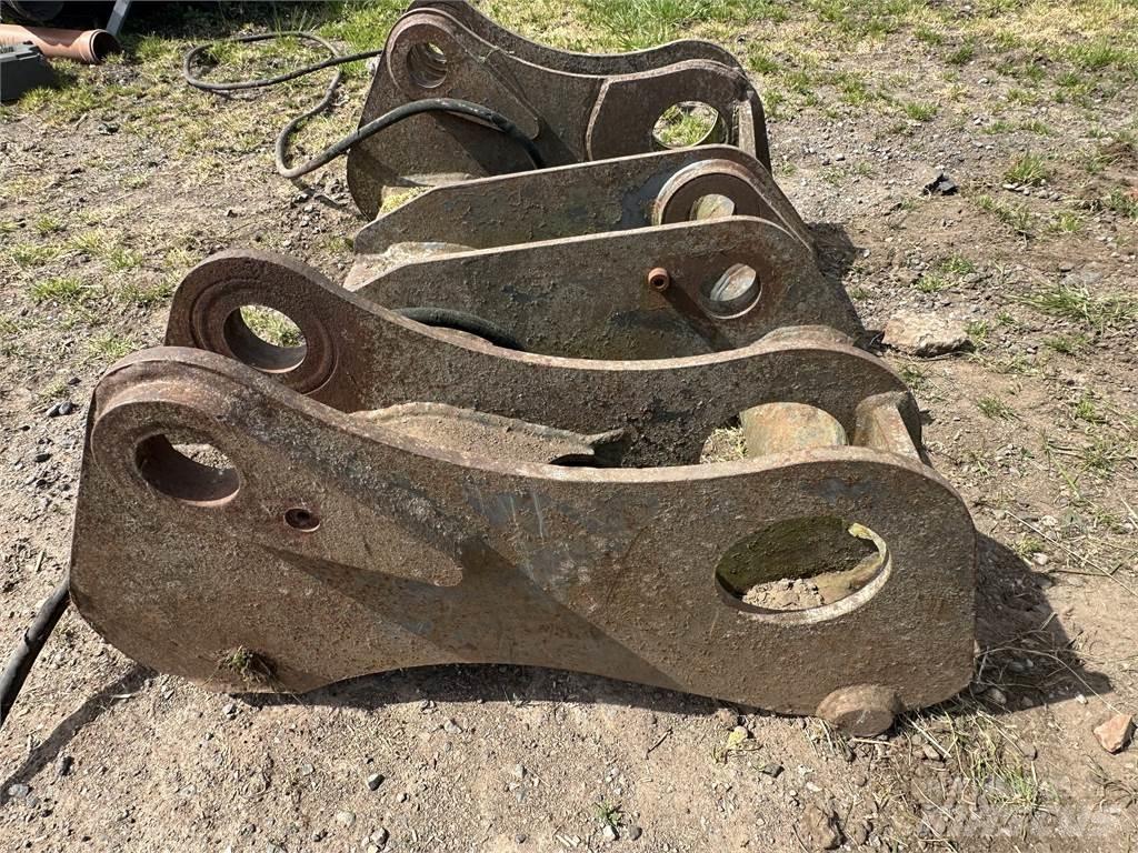 Volvo quick coupler Фронтальні навантажувачі