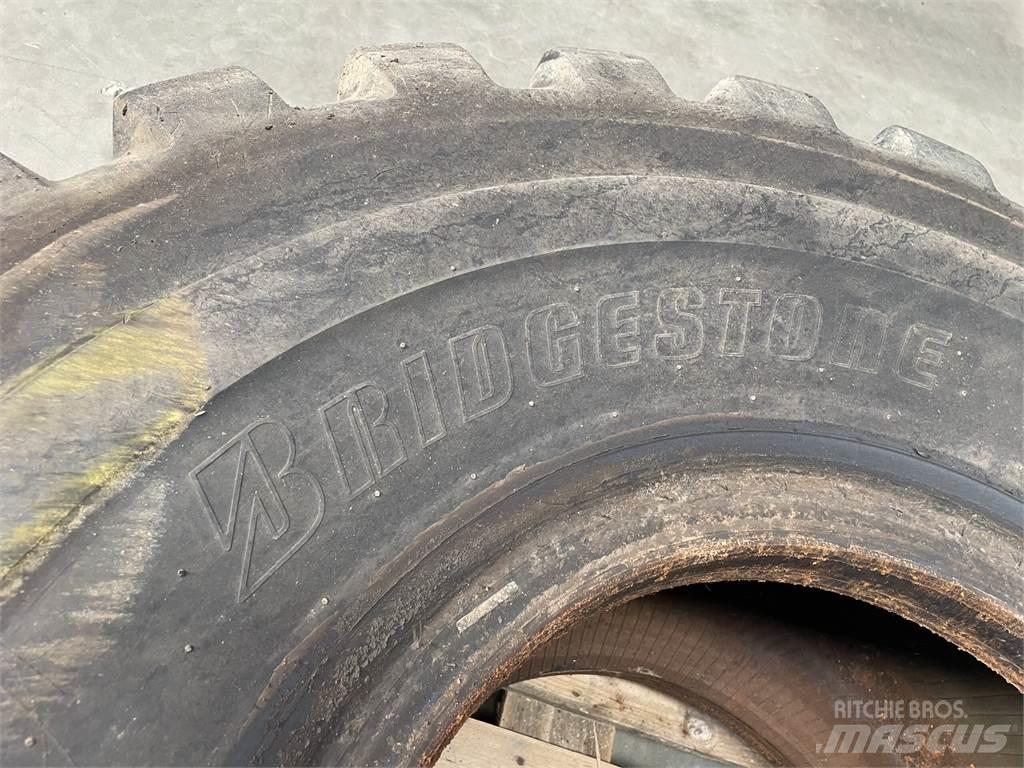  23.5xR25 Bridgestone dæk Шини