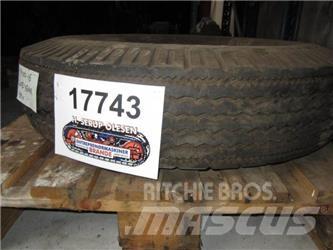  9.00-16 Goodyear dæk - 1 stk. Шини