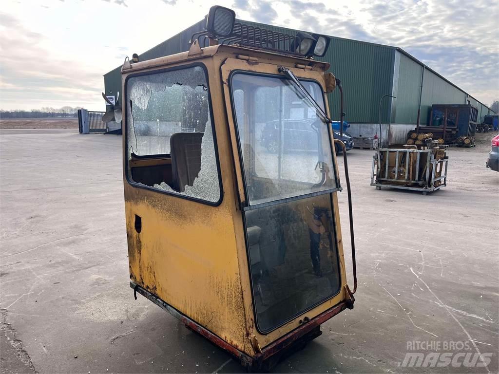 Åkerman H10B Førerhus Інше обладнання