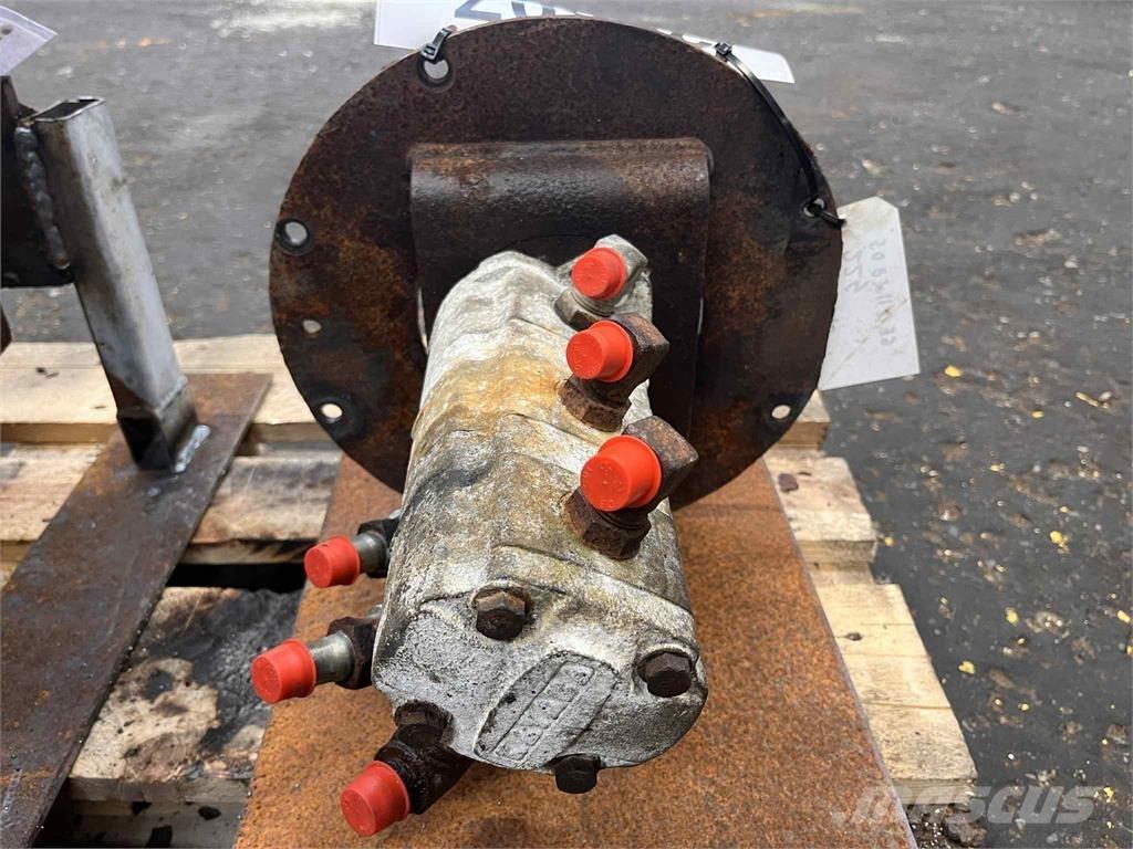 Bobcat 225 hydraulikpumpe Гідравліка