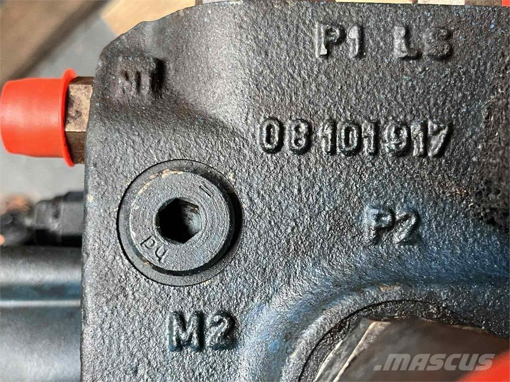 CASE 695SR hovedventil Гідравліка