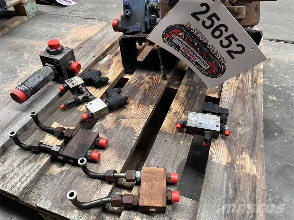 CASE 695SR manøvreventil Гідравліка