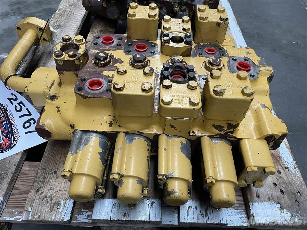 CAT 215LC hovedventilblok Гідравліка