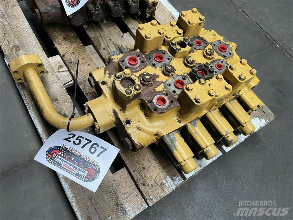 CAT 215LC hovedventilblok Гідравліка