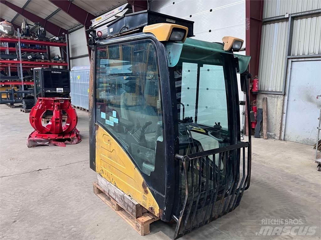 CAT 323D Førerhus Інше обладнання