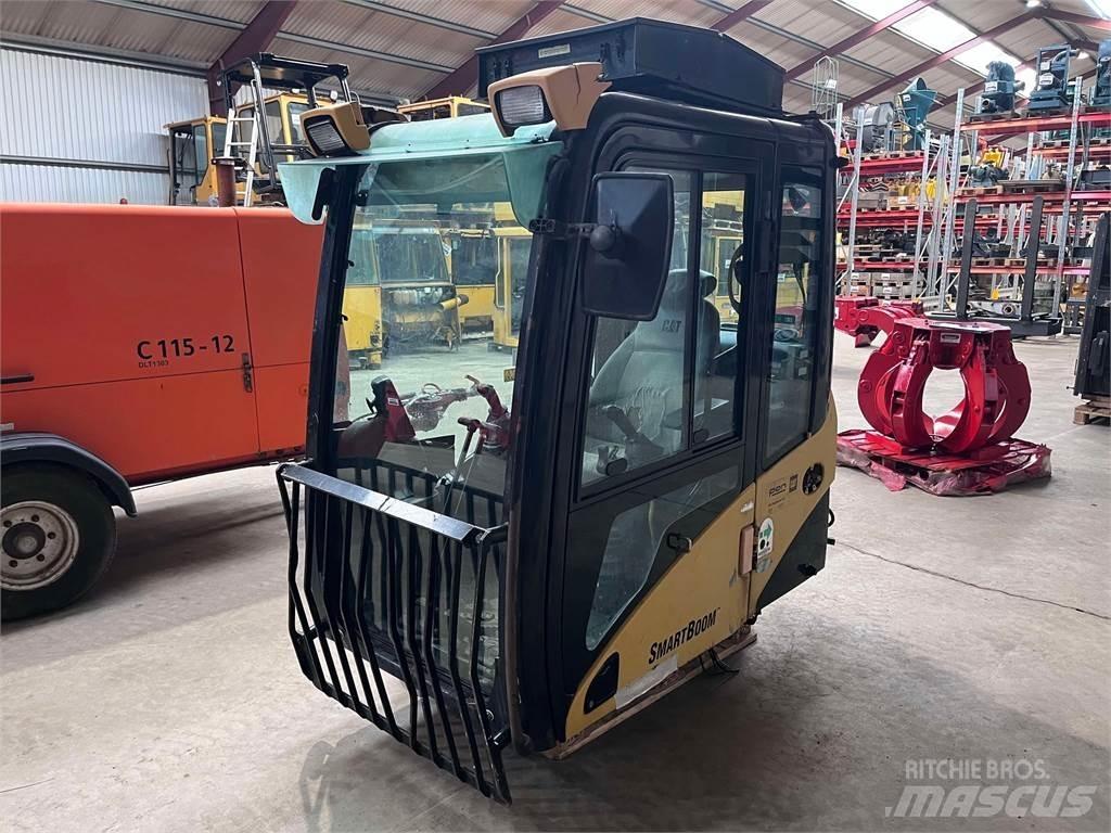 CAT 323D Førerhus Інше обладнання