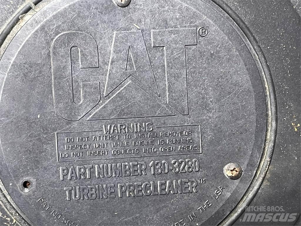 CAT 323D forfilterenhed Будтехніка - Інші