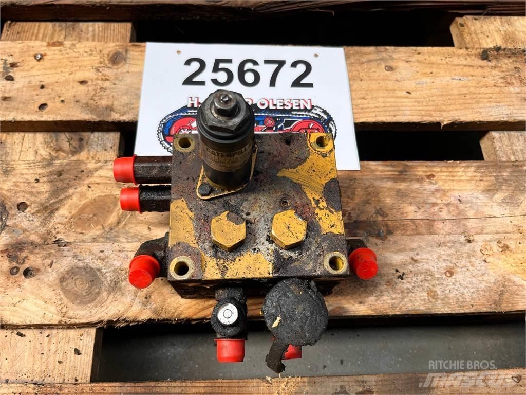 CAT 323D ventil Гідравліка