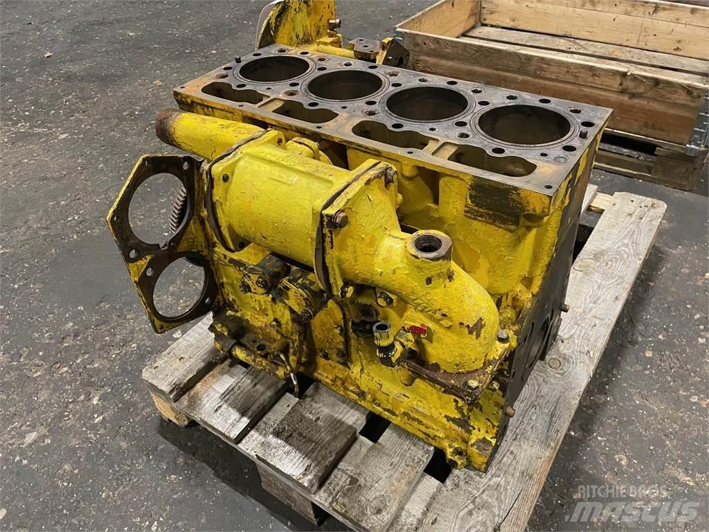 CAT 3304 motorblok Двигуни