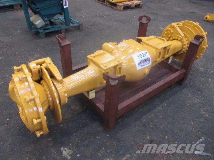 CAT 930 Front aksel Осі