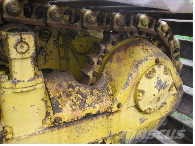 CAT D5LGP dozer, til ophug Гусеничні бульдозери