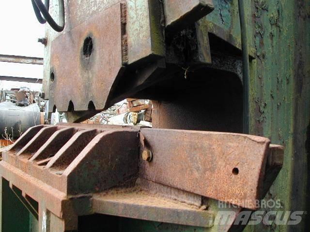 Eldan 400 skrotsaks Будівельні роздрібнювачі