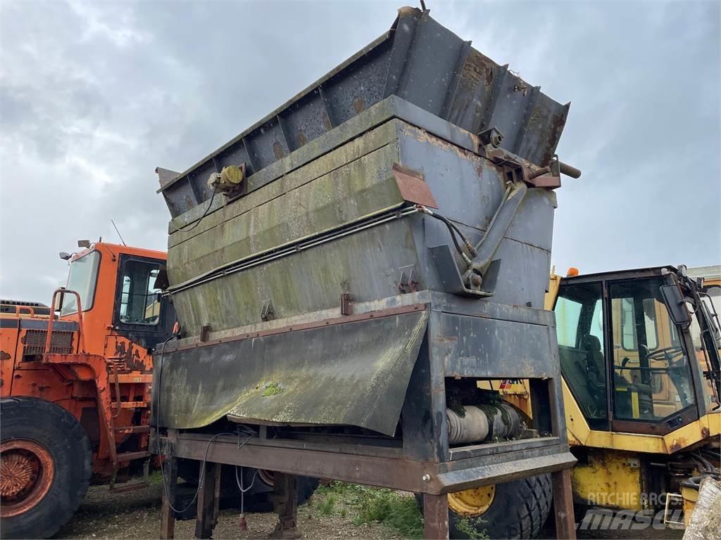  Fødekasse 6,5 m3 Кормороздавачі
