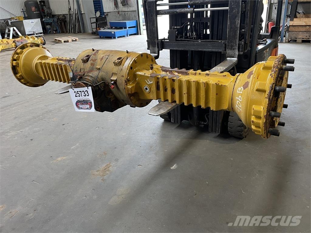 Hydrema 906B frontaksel Осі