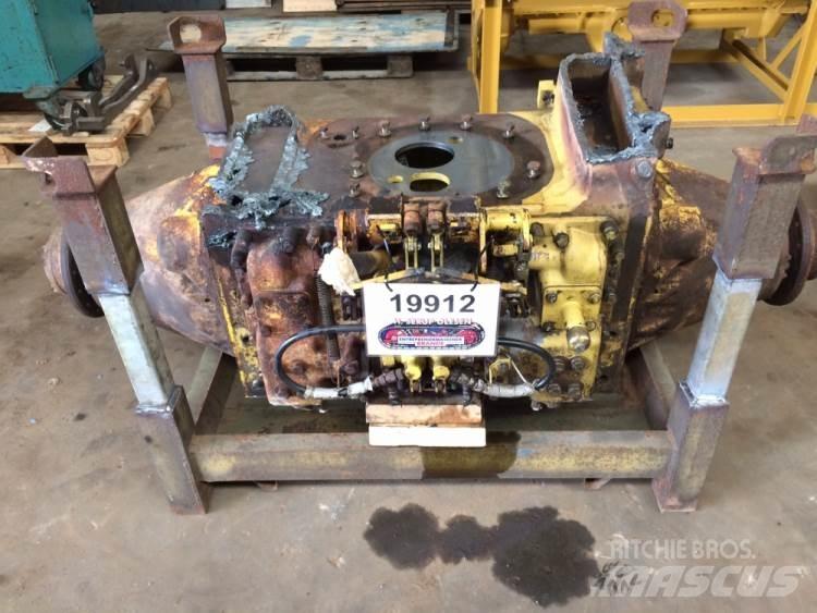 Komatsu D37P-5 Køregear Коробка передач