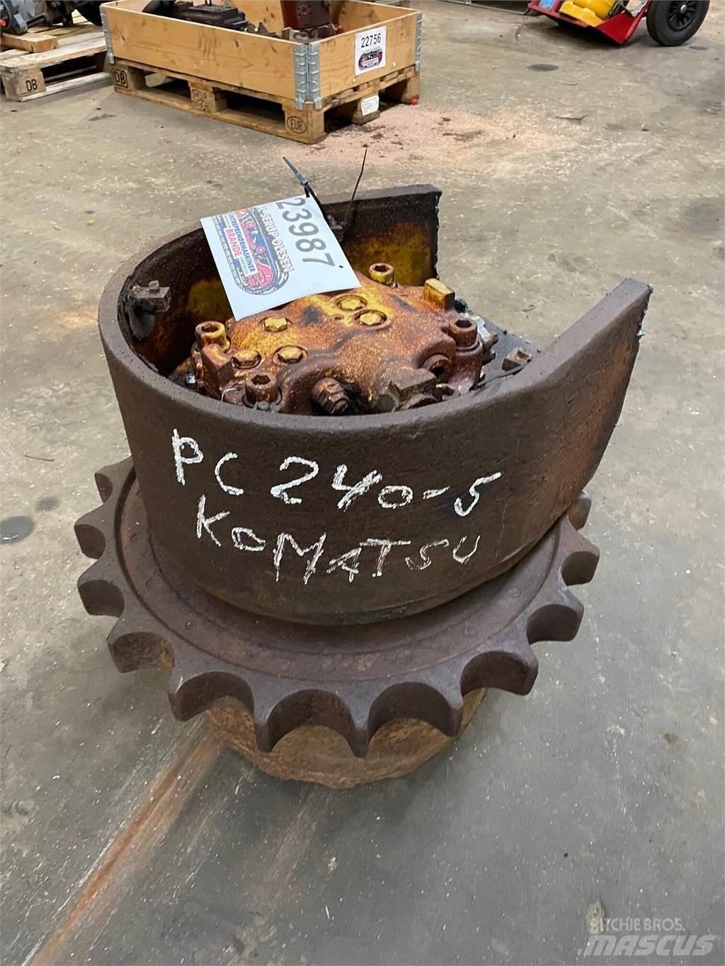 Komatsu PC240-5 Køregear Коробка передач