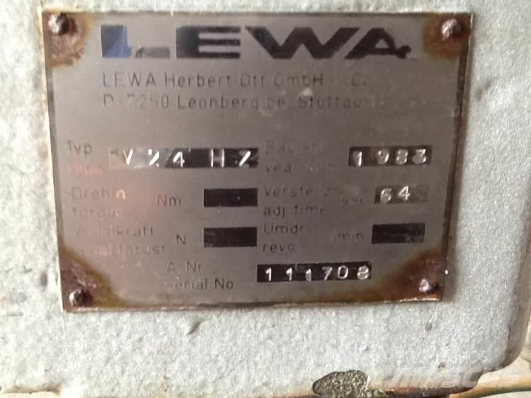 Lewa Type V24HZ pumpe Гідронасоси
