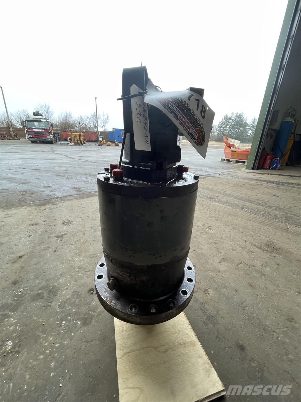 Liebherr R936NLC Krøjegear Коробка передач