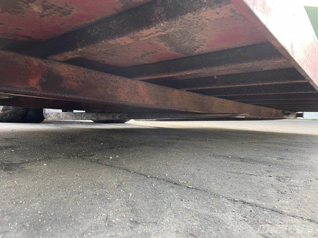  Maskintrailer med wirehejs Низькорамні напівпричепи