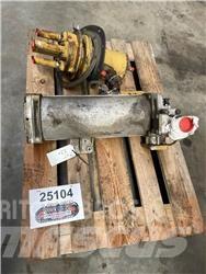  Motoroliekøler ex. Cat 330B Двигуни