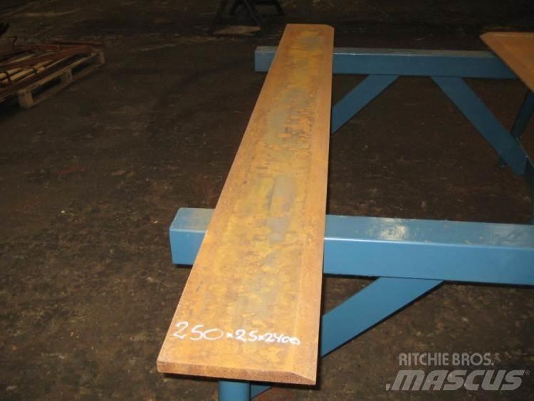  Skærstål 250x25x2300 mm Будтехніка - Інші