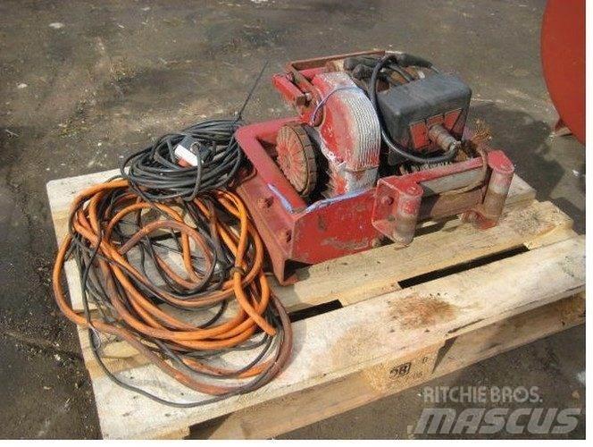  Spil - 24 volt Підйомно-транспортне обладнання і вантажні ліфти