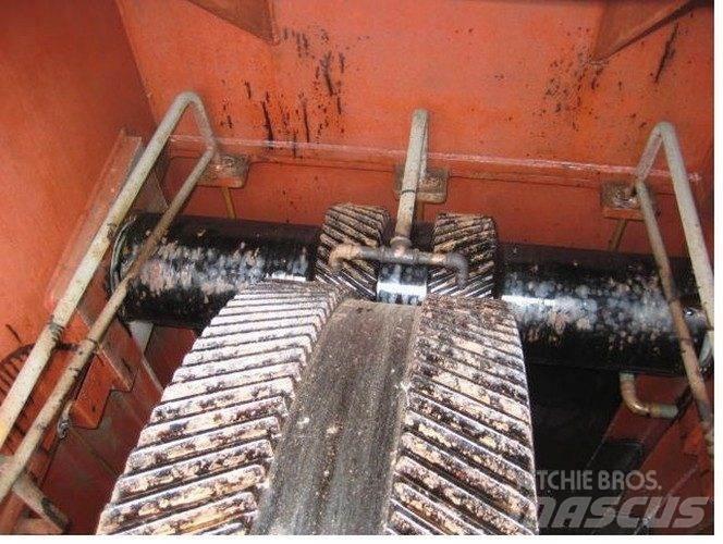  Spil ex Dana Hull Grimsby Підйомно-транспортне обладнання і вантажні ліфти