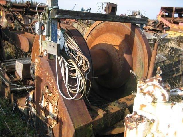  Spil - vægt ca. 7 ton Підйомно-транспортне обладнання і вантажні ліфти
