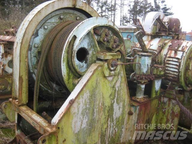  Støttebensspil ex. Storhavn Підйомно-транспортне обладнання і вантажні ліфти