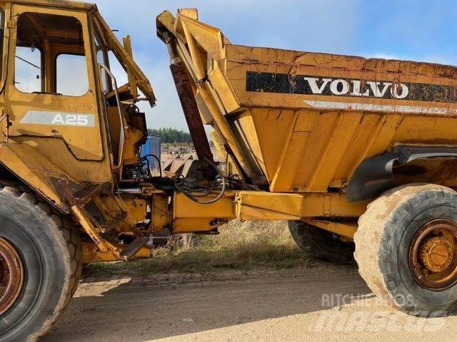 Volvo A25 dumper til ophug Міні самоскиди