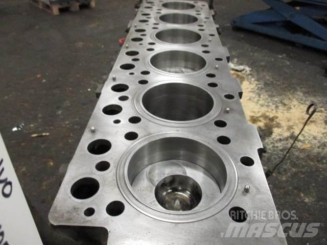 Volvo D100 short blok Двигуни