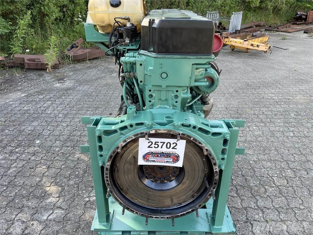 Volvo D12 motor, komplet Двигуни