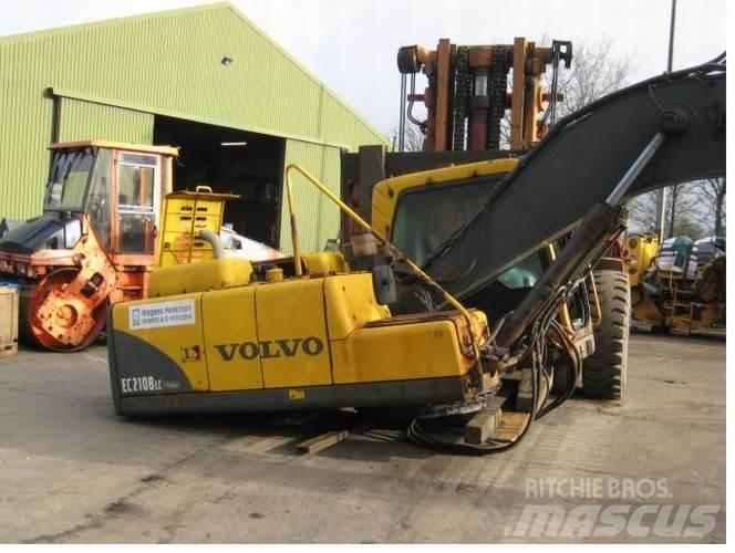 Volvo EC210BLC til ophug Гусеничні екскаватори