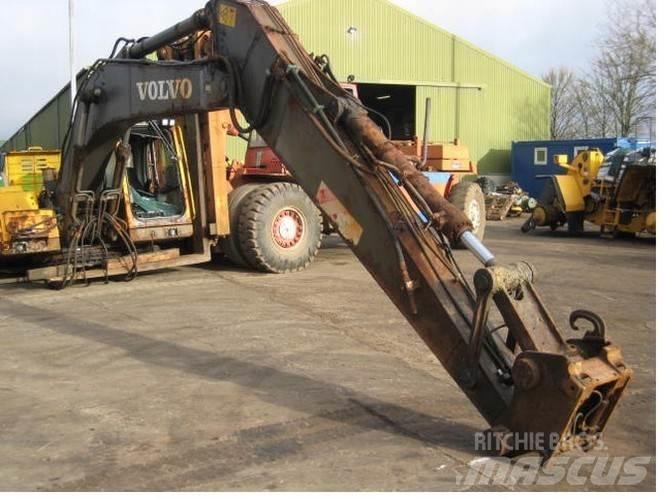 Volvo EC210BLC til ophug Гусеничні екскаватори