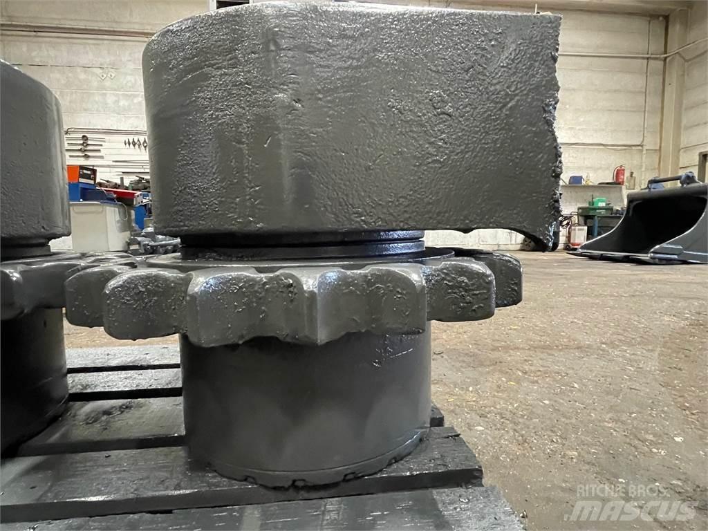 Volvo EC210LC Køregear Коробка передач