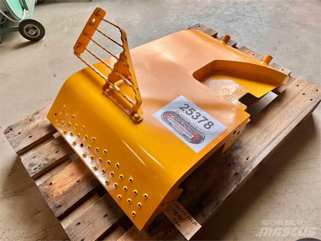 Volvo L120F bagskærm Інше обладнання
