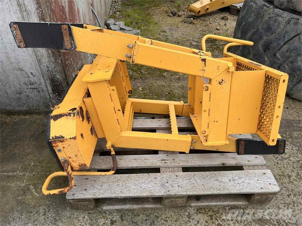 Volvo L220E trappe Інше обладнання