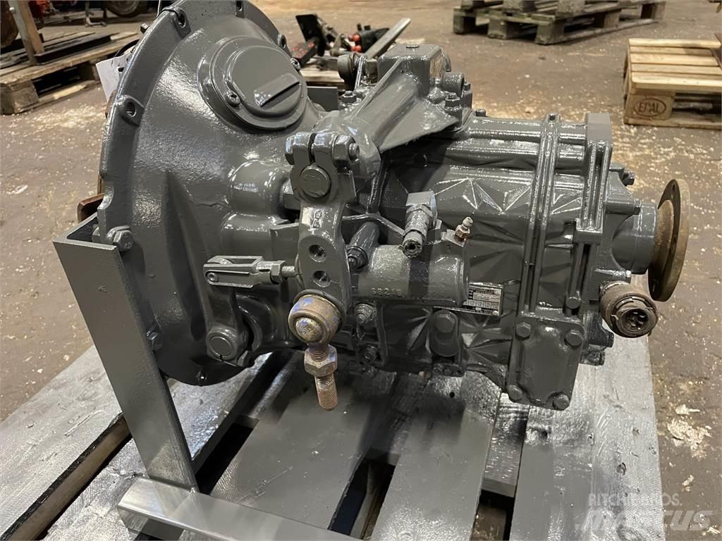 ZF gearkasse type S5-24-3 Коробка передач