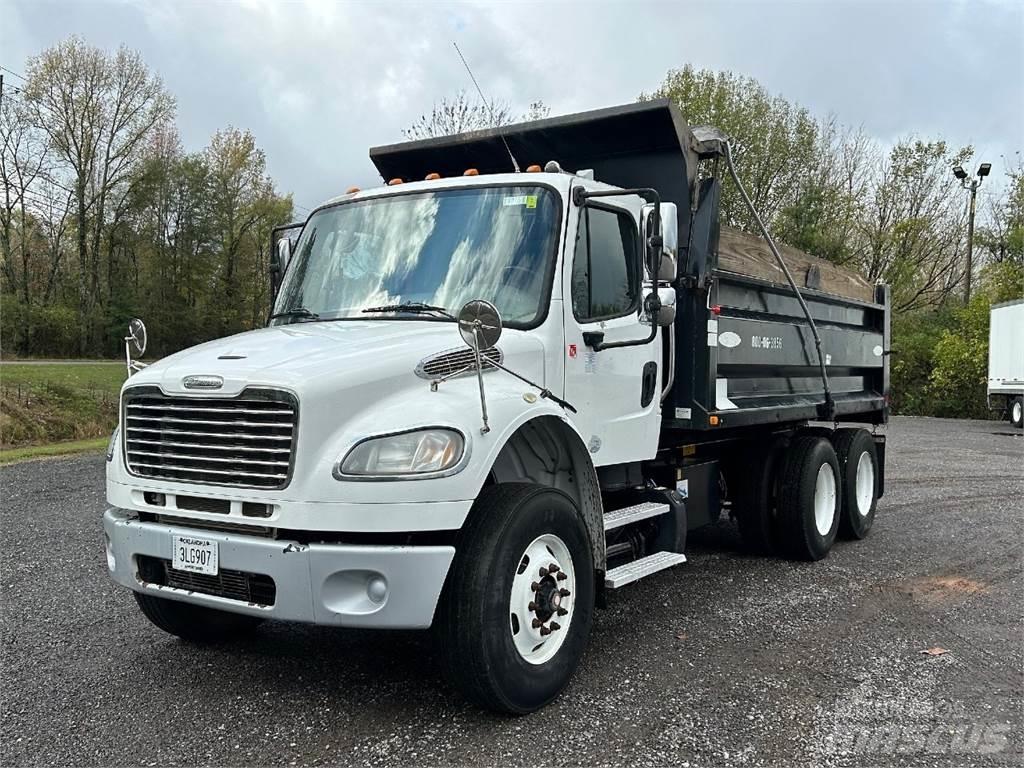 Freightliner M2 106 Самоскиди