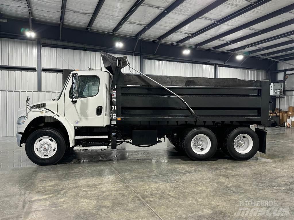 Freightliner M2 106 Самоскиди