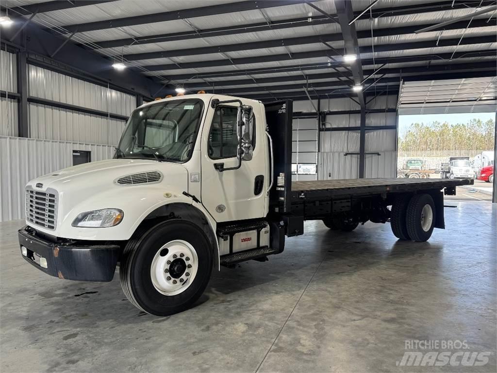 Freightliner M2 106 Вантажівки-платформи/бокове розвантаження