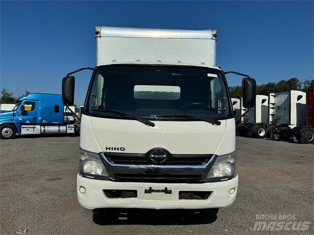 Hino 195 Фургони