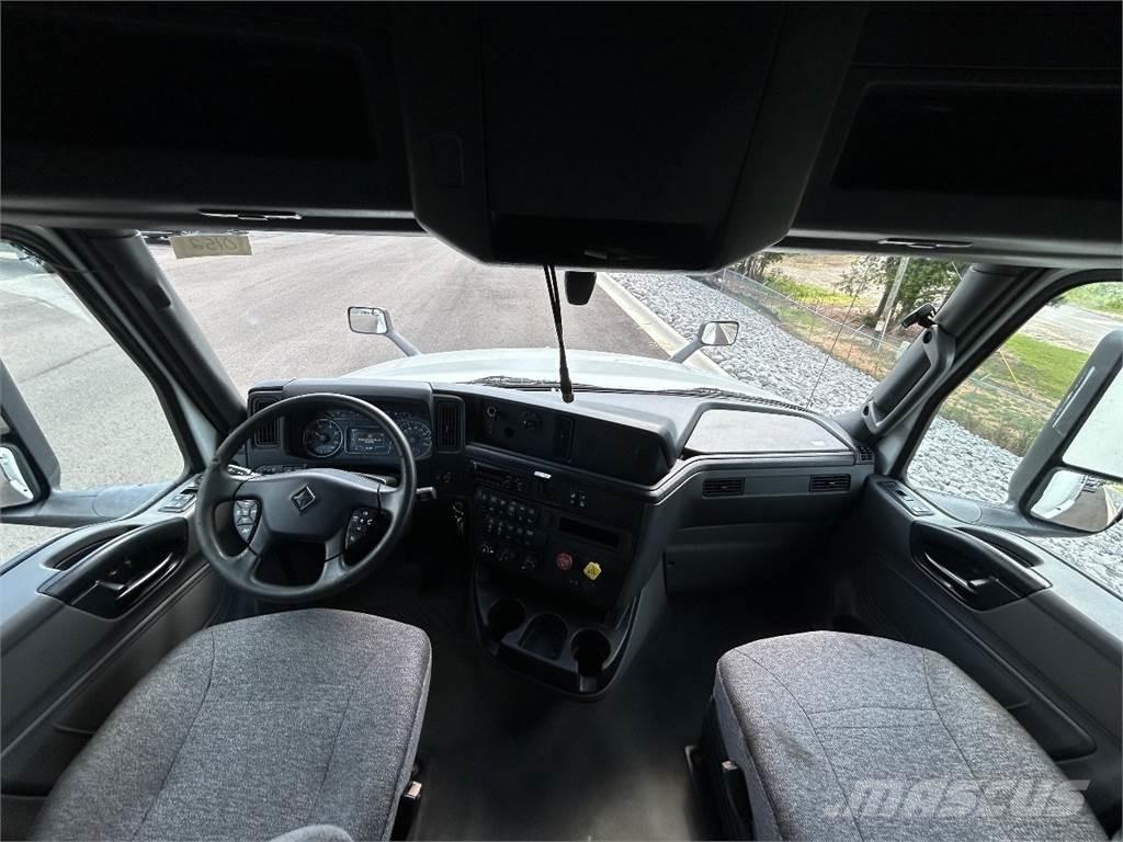 International LT625 Тягачі