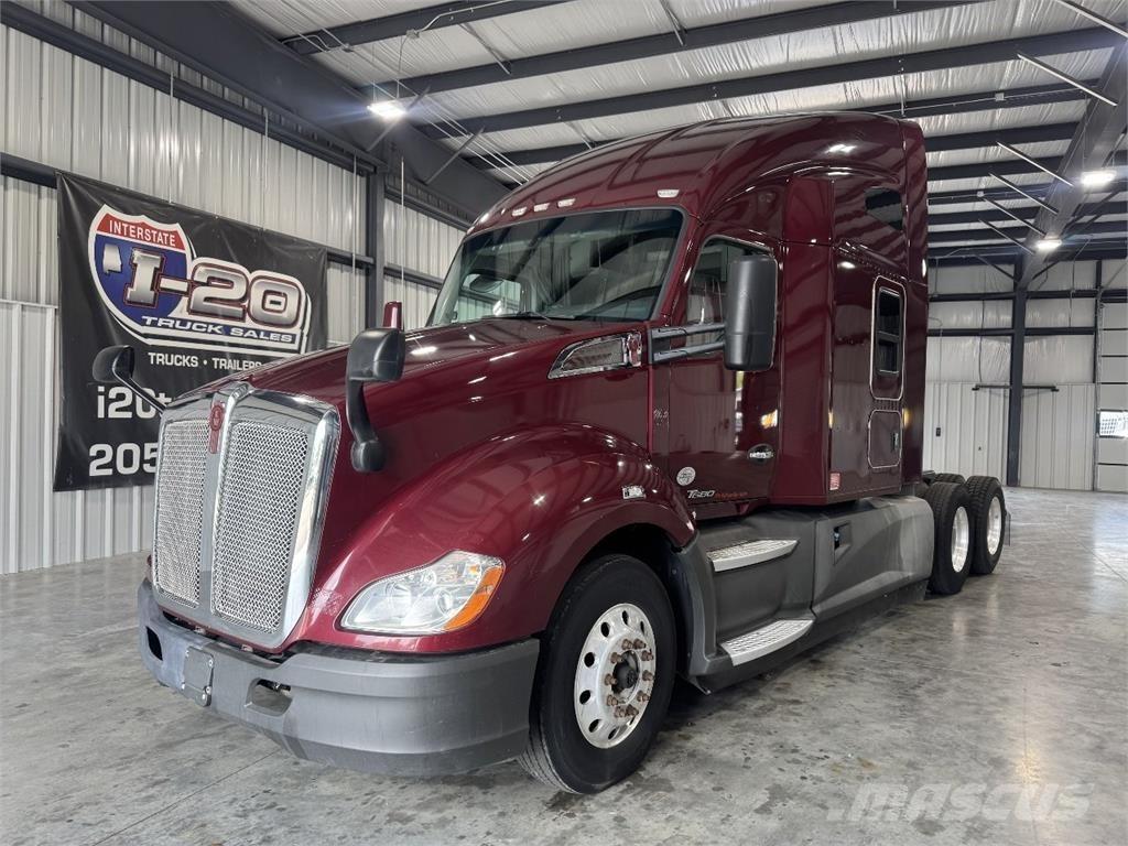 Kenworth T680 Тягачі